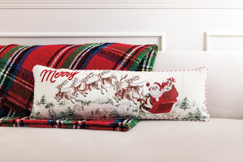 Mud Pie Santa Scene Christmas Pillow