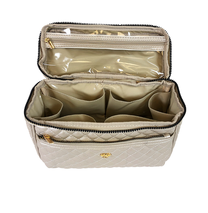 Classic Train Case - Pearl Quilted