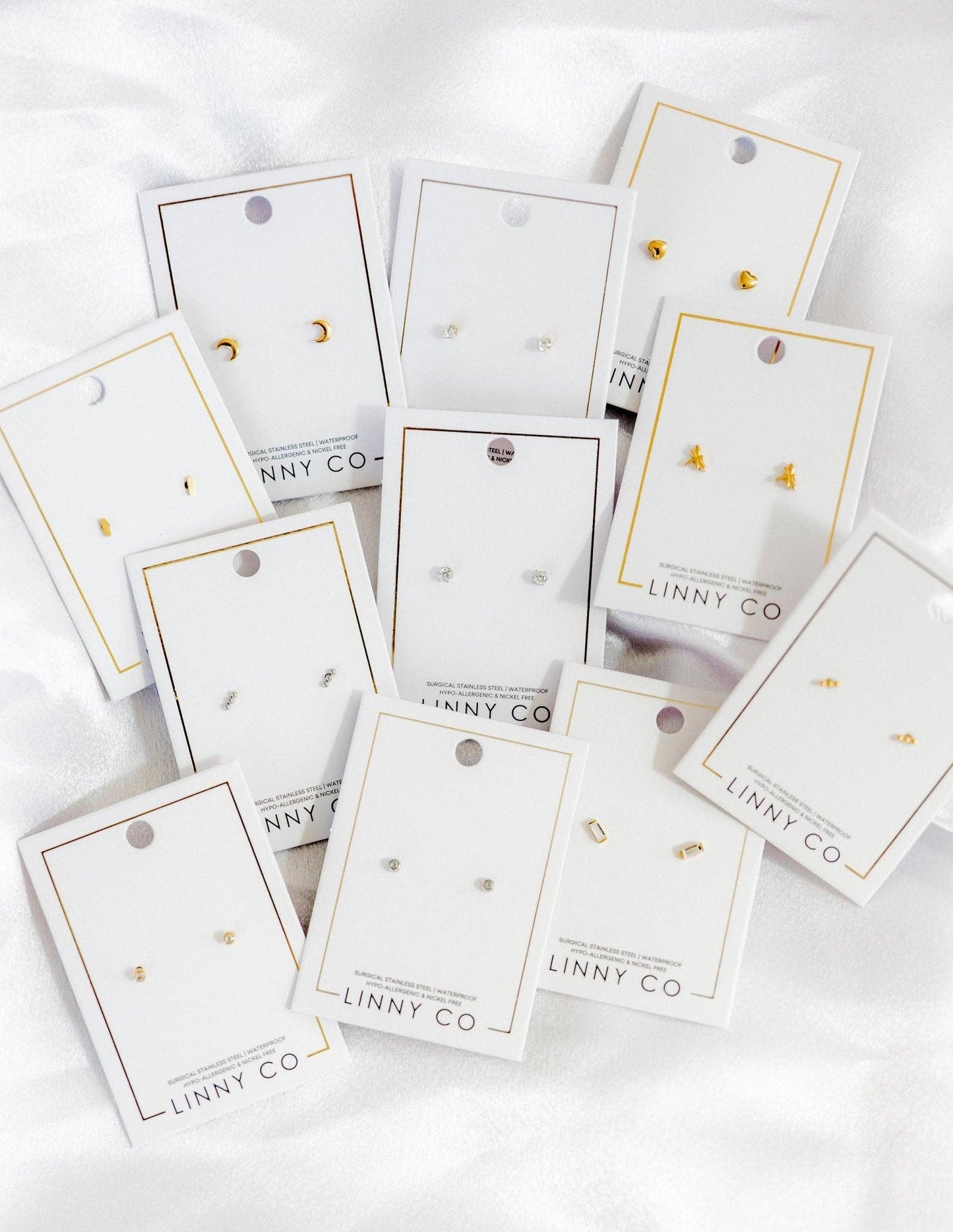 Micro Helen Silver Screwback Stud Earrings