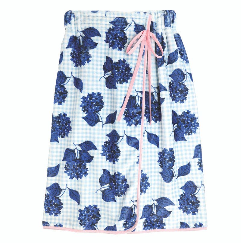 Blue Gingham + Hydrangeas with Pink Bow Spa Wrap