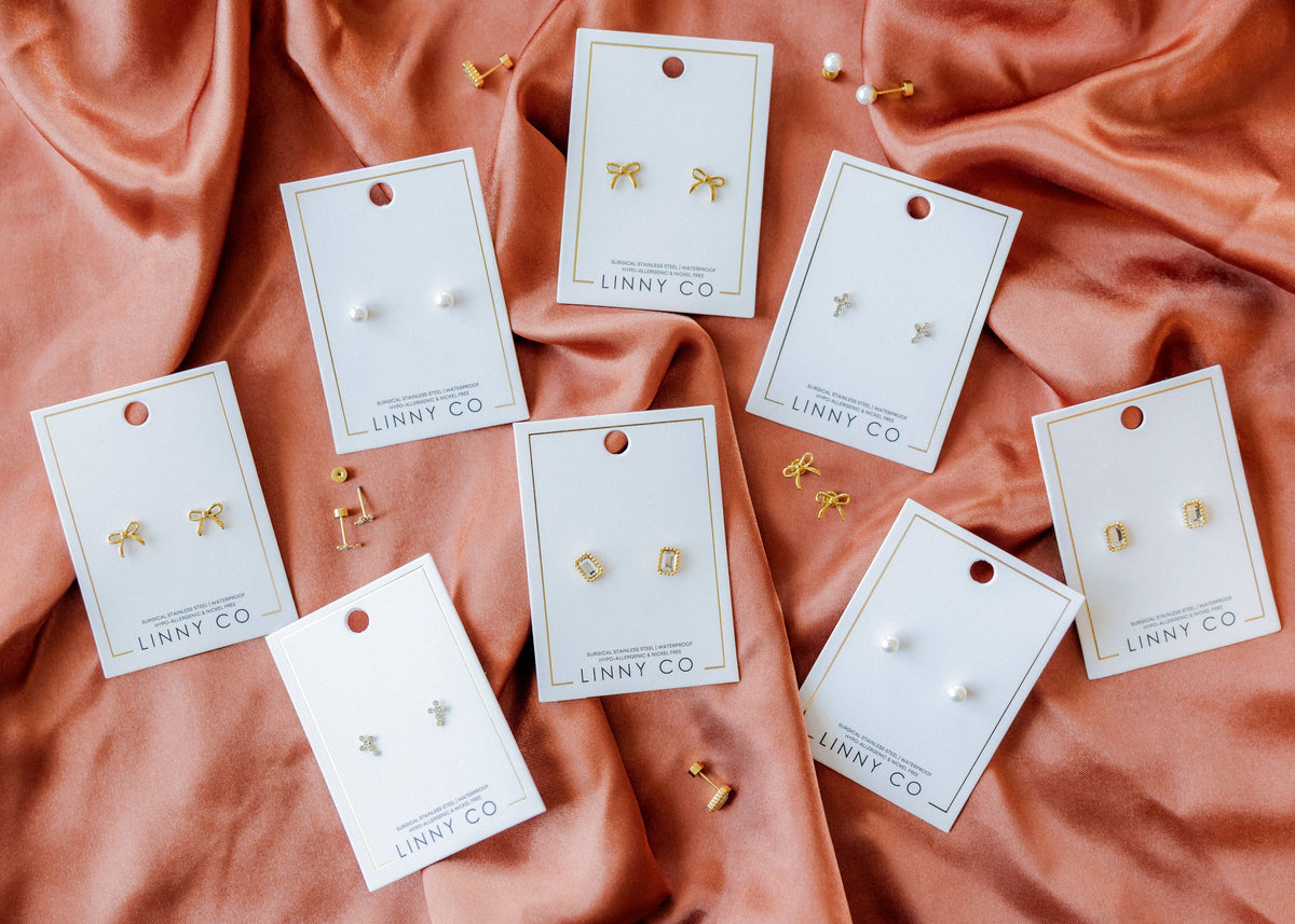 Sadie Gold Screwback Stud Earrings