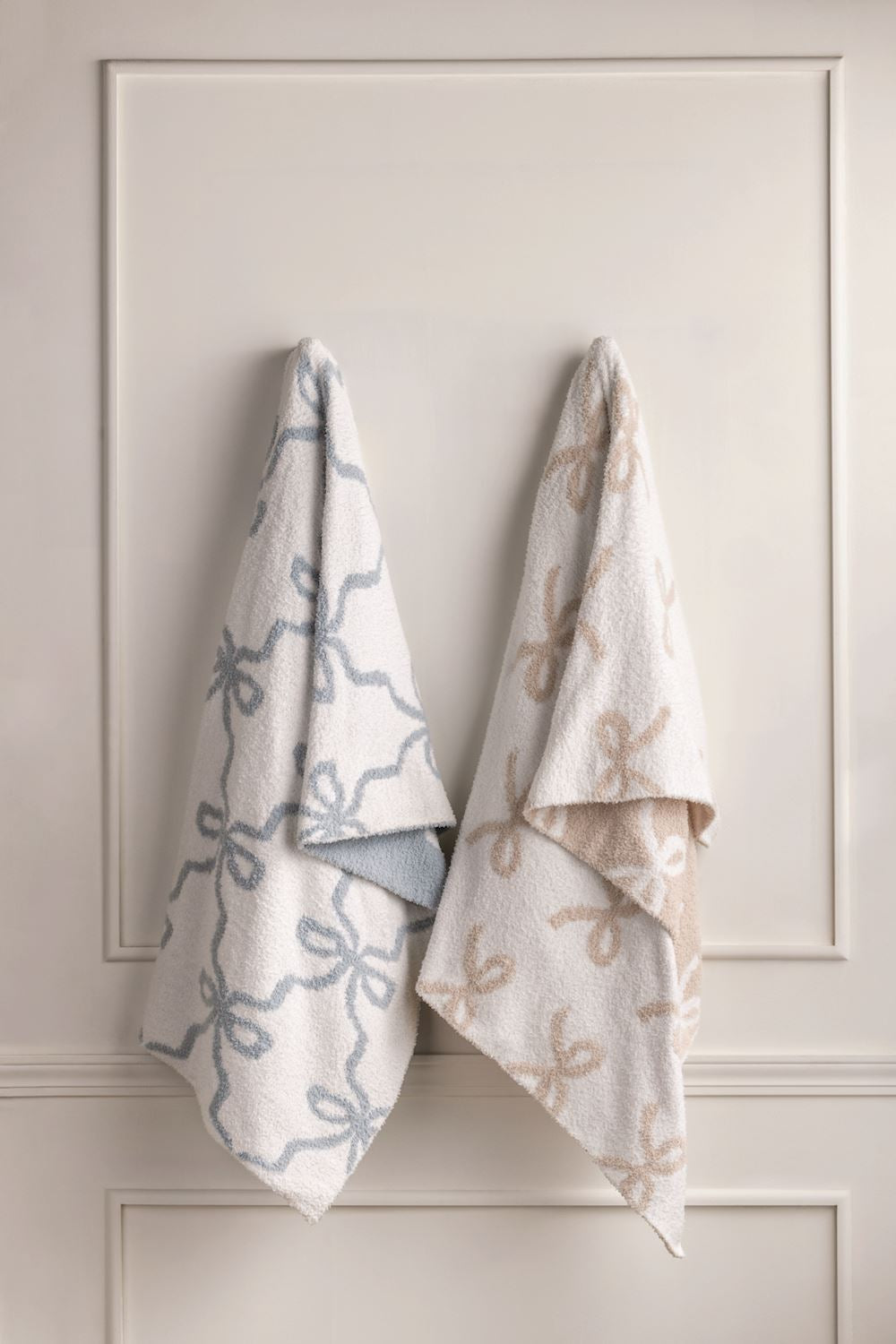 Mud Pie Blue Chenille Bow Blanket
