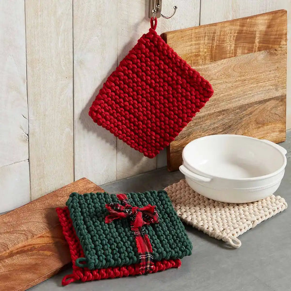 Mud Pie Red & White Crochet Pot Holders