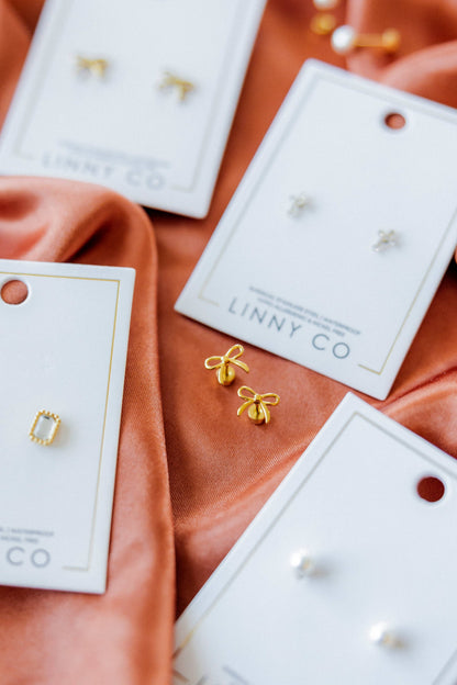Sadie Gold Screwback Stud Earrings