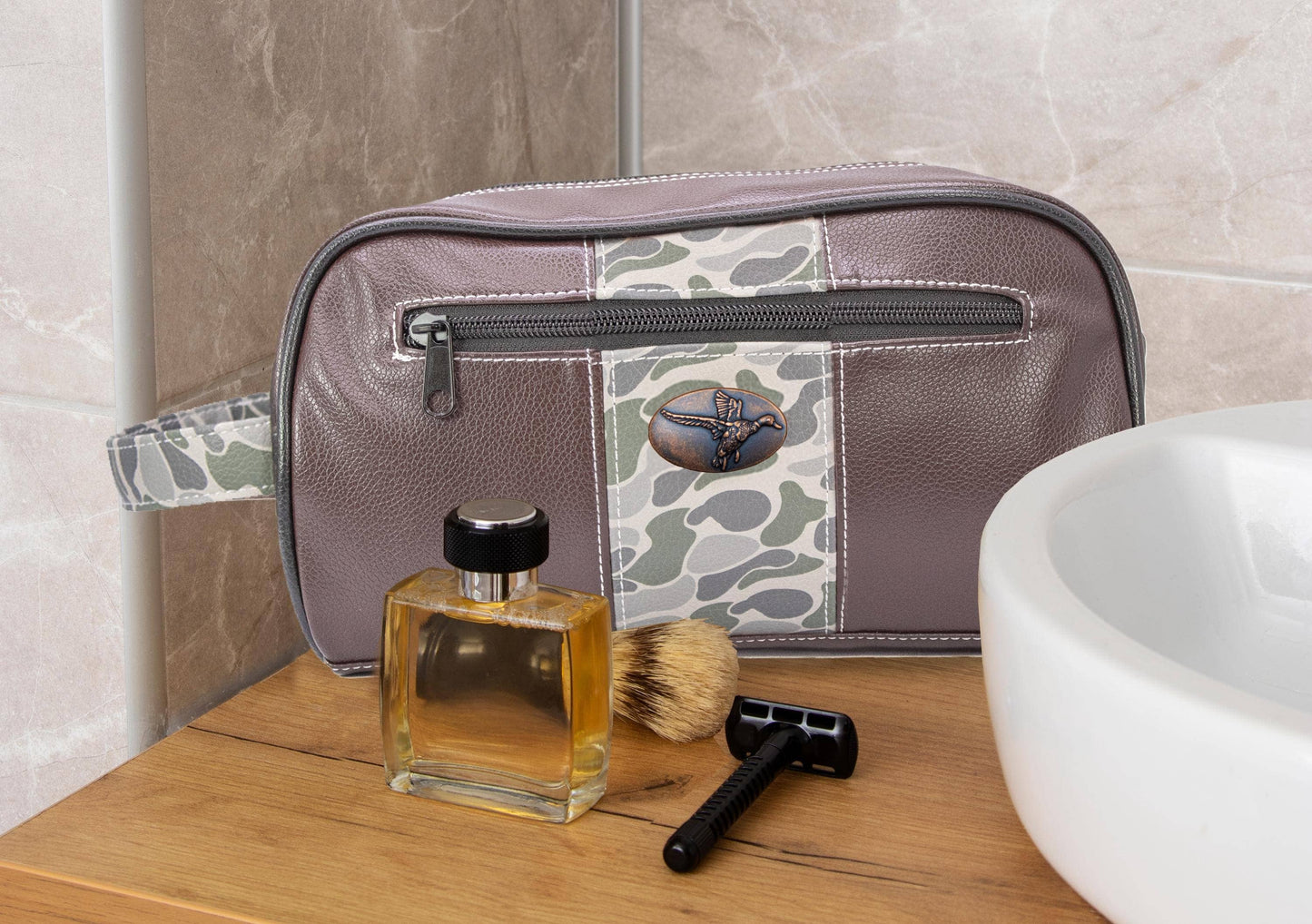 Green & Grey Mallard Brown Pebble Dopp Bag