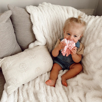 Sweetie Crinkle™ Sensory Teether - Bow
