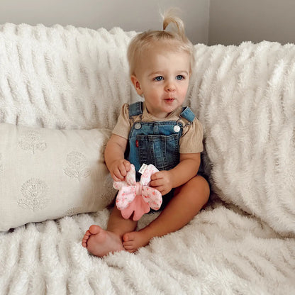 Sweetie Crinkle™ Sensory Teether - Bow