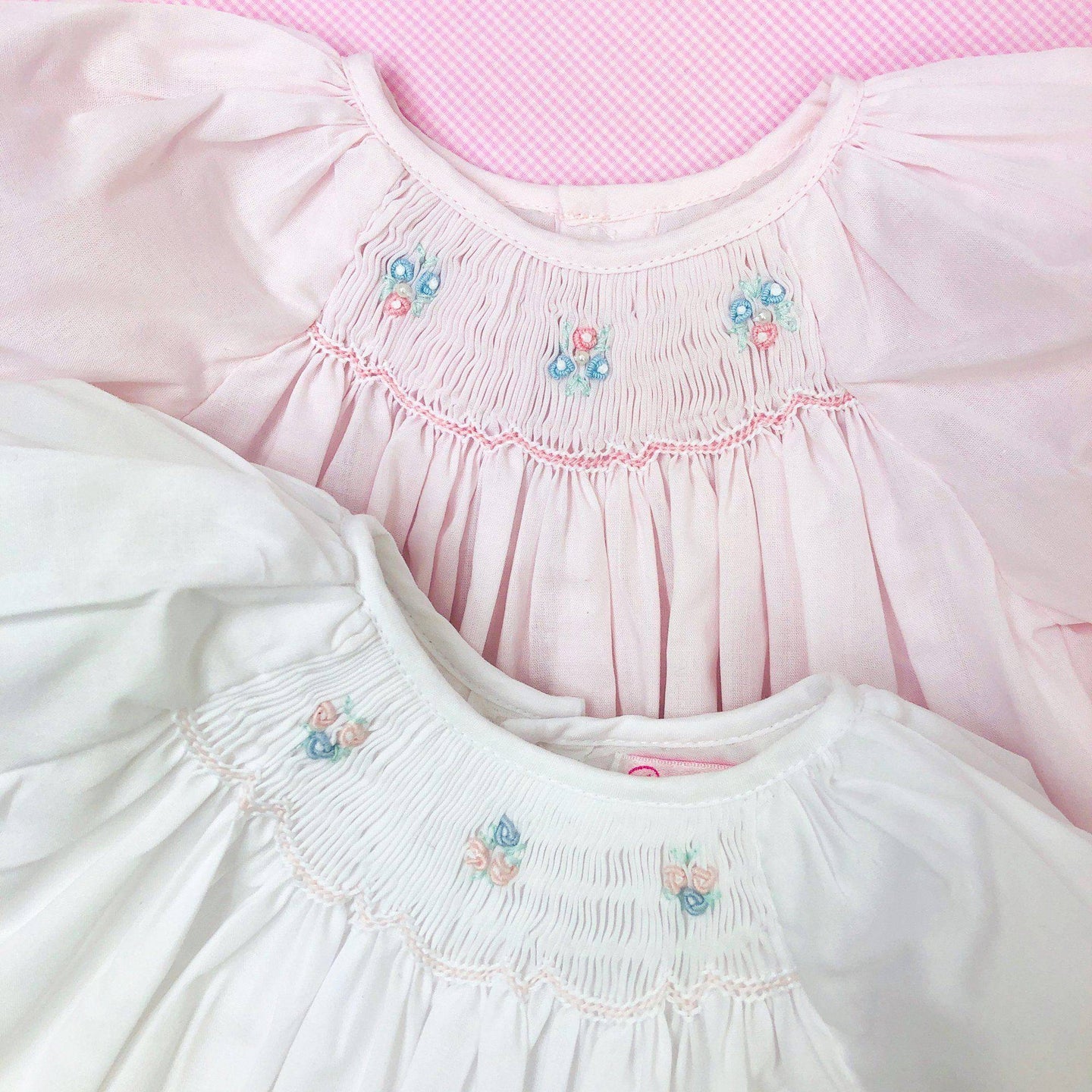 White Flower Novelty Smocking Bubble w/ Bonnet