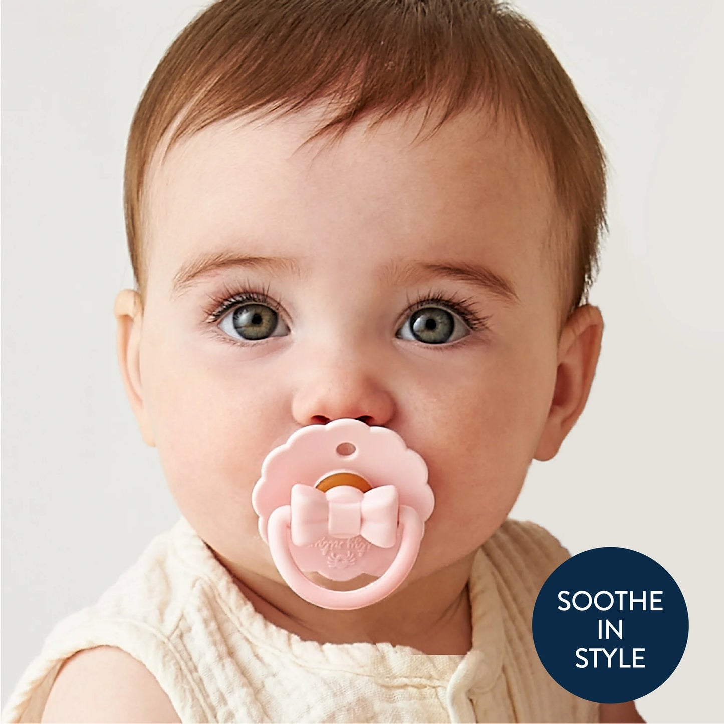 Itzy Ritzy Natural Rubber Itzy Soother Bow