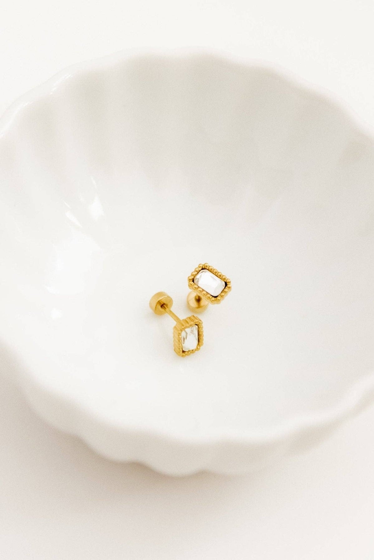 Madison Screwback Stud Earrings