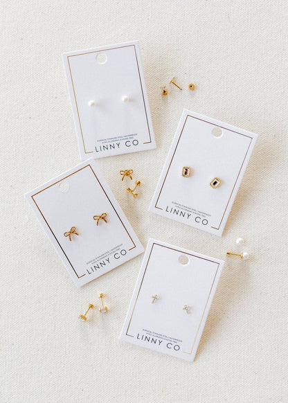 Payton Pearl White 5mm Screwback Stud Earrings