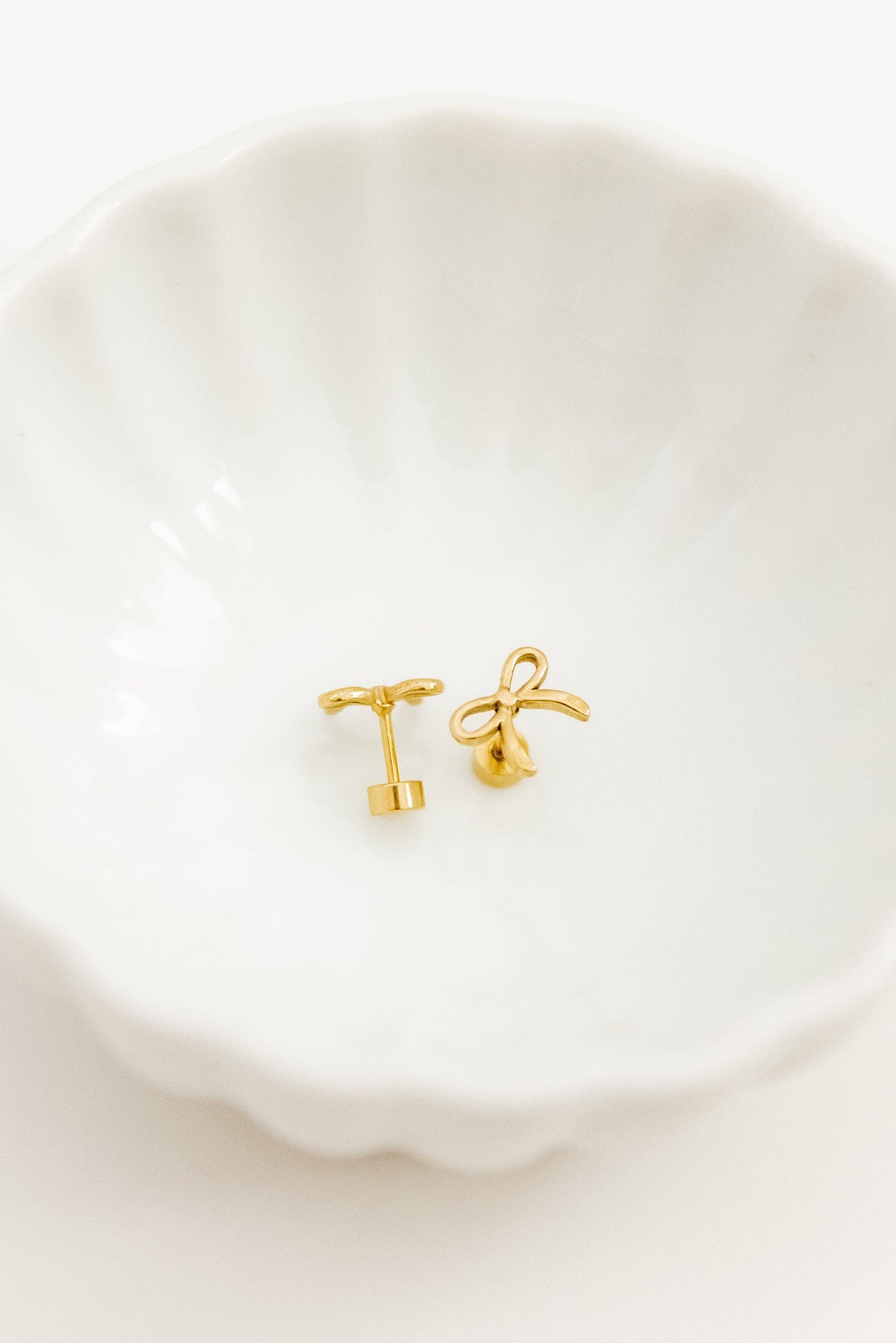 Sadie Gold Screwback Stud Earrings