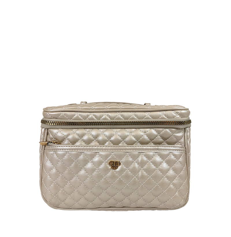 Classic Train Case - Pearl Quilted